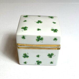 Vtg Lefton Square Trinket Box Green Shamrocks Clover Gold Trim White St Patricks